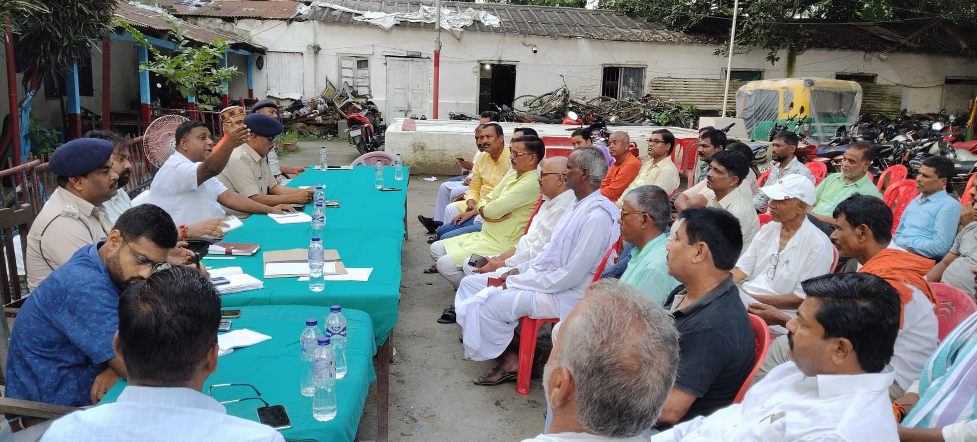 बैठक में सुरक्षा व गाइडलाइन का पालन पर दिया जोर