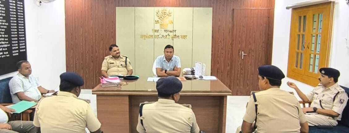 लंबित वारंटियों की गिरफ्तारी प्राथमिकता से करने का दिया निर्देश