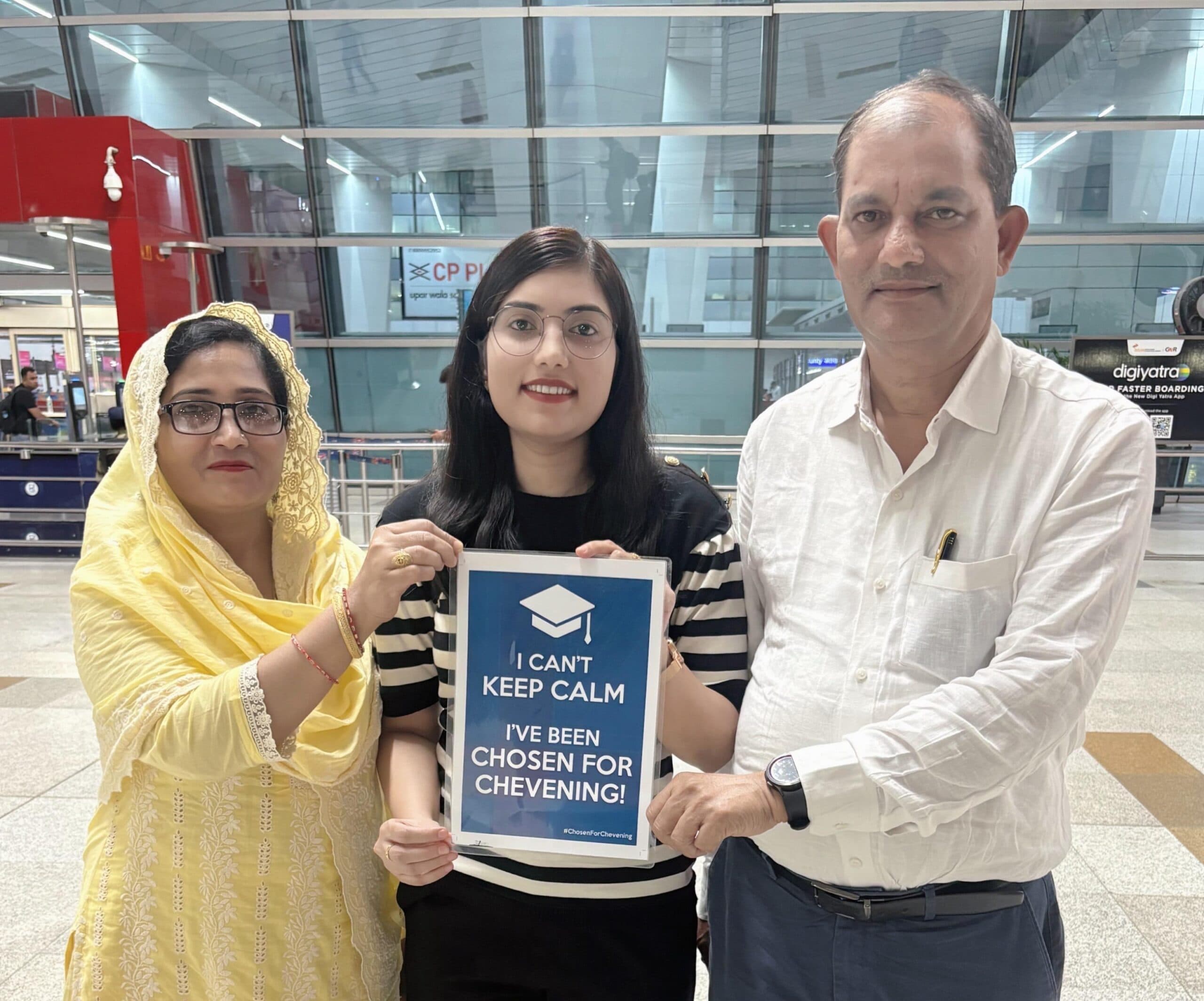 Dhanbad News: चीवनिंग स्कॉलरशिप पर लंदन स्कूल ऑफ इकॉनमिक्स में एलएलएम कर रही हैं धनबाद की आफरीन