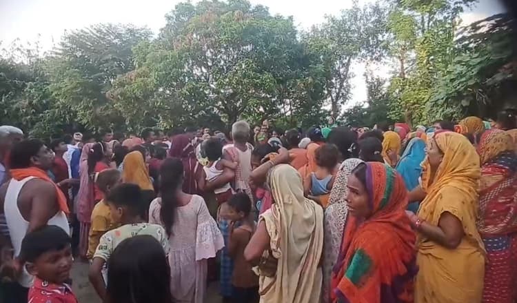 Motihari :भेलवा बाजार में दुकान खोलने के दौरान करेंट से पान दुकानदार की मौत