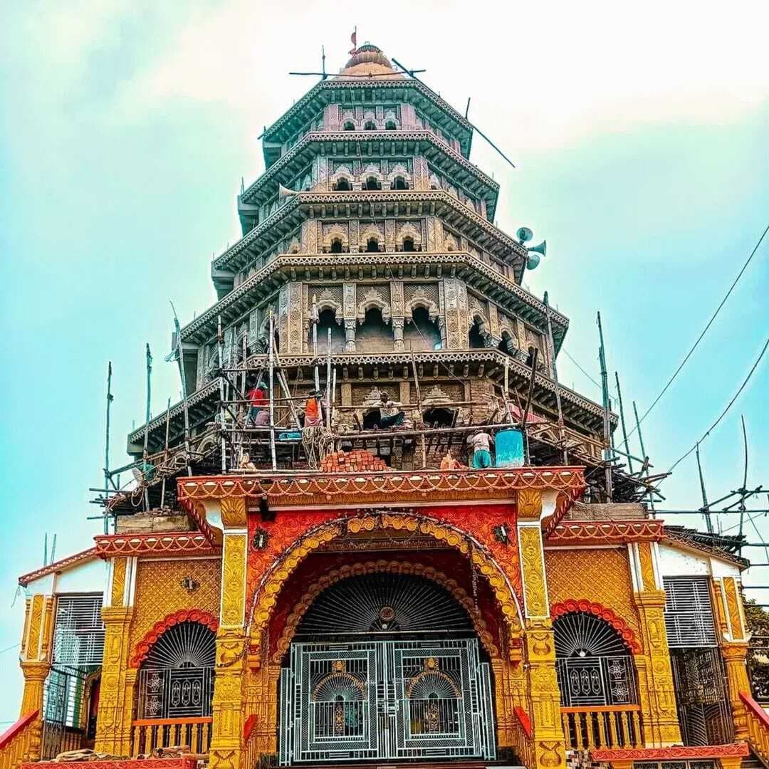 तीनटोलिया बड़ी दुर्गा मंदिर बना आस्था का केंद्र