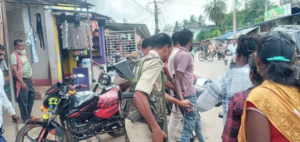 पुलिस ने बुलेट छिनतई के आरोपी को लिया हिरासत में