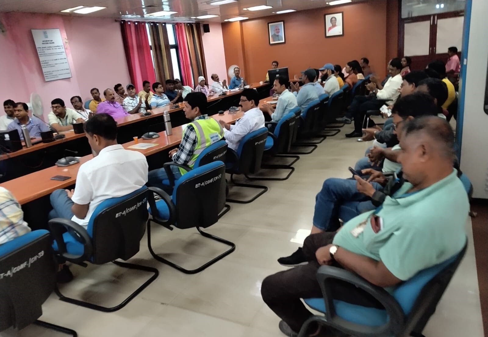 Bokaro News : हिंदी पखवाड़ा संपन्न, प्रतियोगिता के विजेता पुरस्कृत