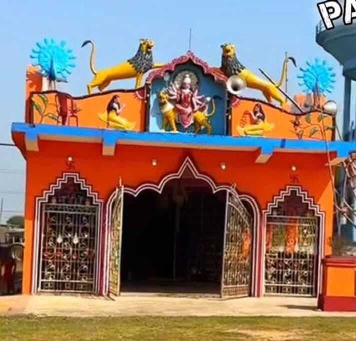 Giridih news: बेंगाबाद के मोतीलेदा के दुर्गापूजा का इतिहास है पांच दशक से भी पुराना
