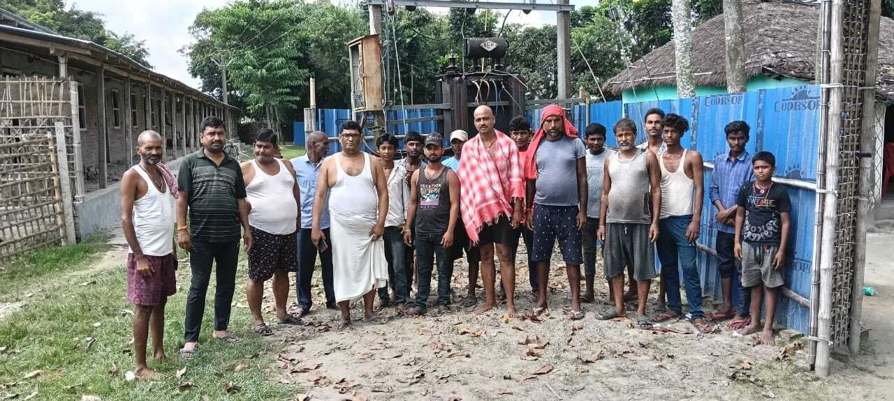 अनियमित विद्युत आपूर्ति से परेशान उपभोक्ताओं ने जताया विरोध