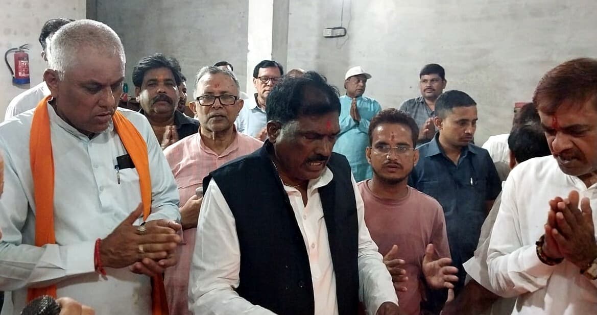 धार्मिक आयोजनों से सकारात्मक ऊर्जा बढ़ता है: मंत्री