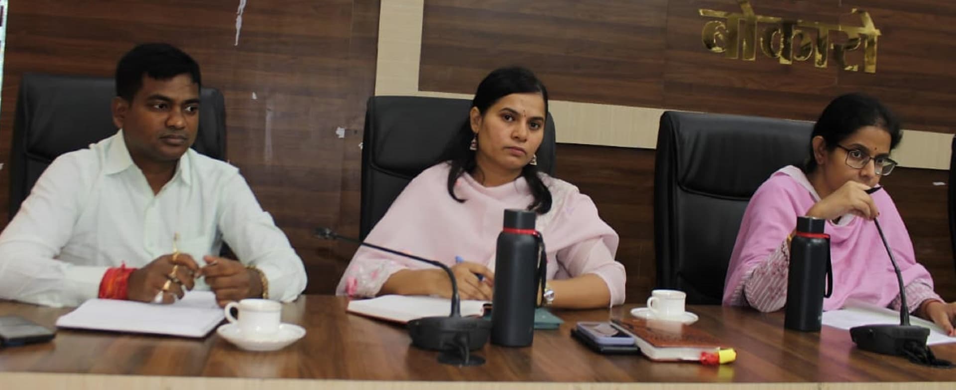 Bokaro News : समन्वय बनाकर समय पर तैयार करें विलेज एक्शन प्लान : डीडीसी