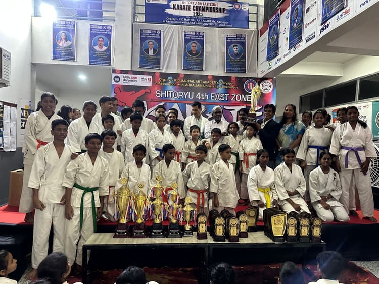 karte championship at arka jain university: ईस्ट जोन कराटे चैंपियनशिप 200 प्रतिभागी हुए शामिल