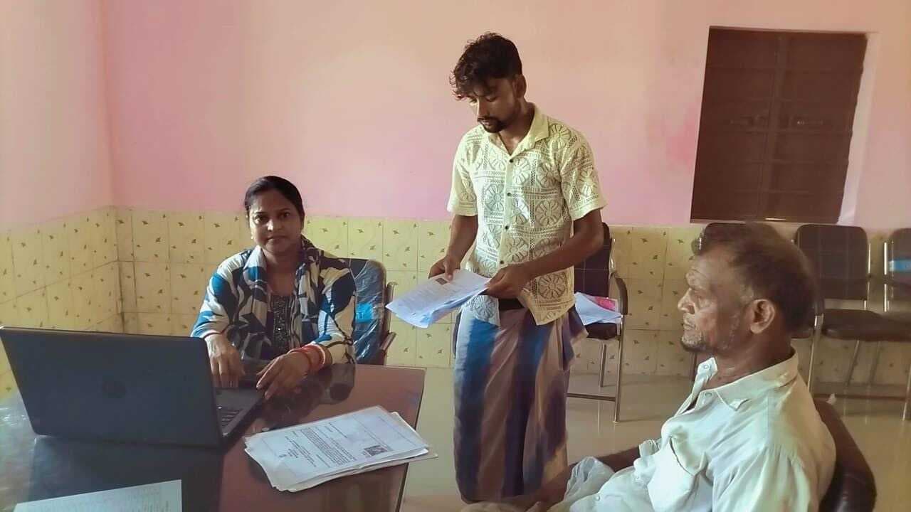 नपं व पंचायतों में राशन कार्ड बनाने के लिए शिविर का आयोजन