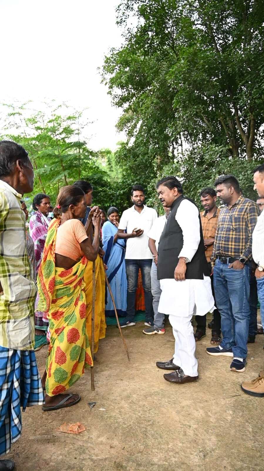 ग्रामीणों की जरूरतों को शीघ्र पूरा करेंगे : बंधु