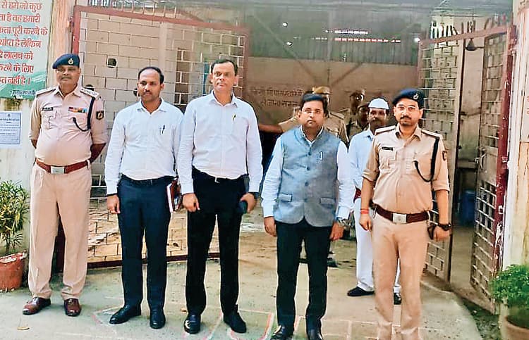 Siwan News : मुख्य न्यायिक दंडाधिकारी ने मंडल कारा का किया निरीक्षण
