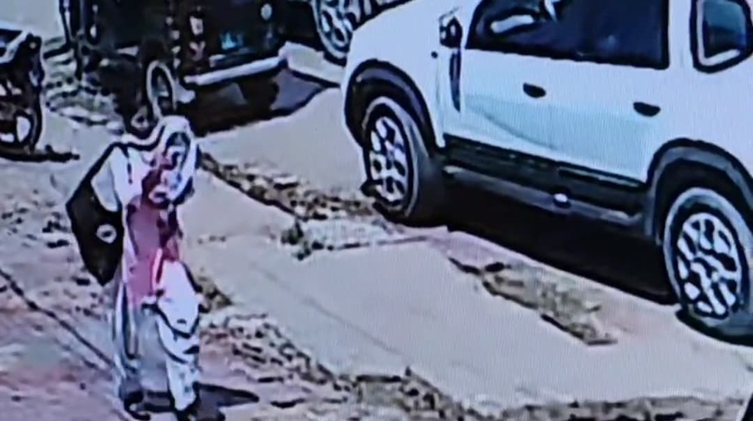 Kaimur News : मोहनिया बस स्टैंड से तीन माह की बच्ची को चुराकर ले भागी छात्रा