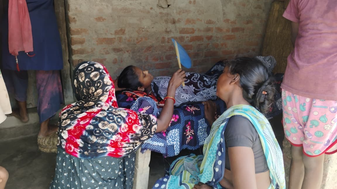 अलीनगर वार्ड 03 में करंट लगने से महिला की मौत