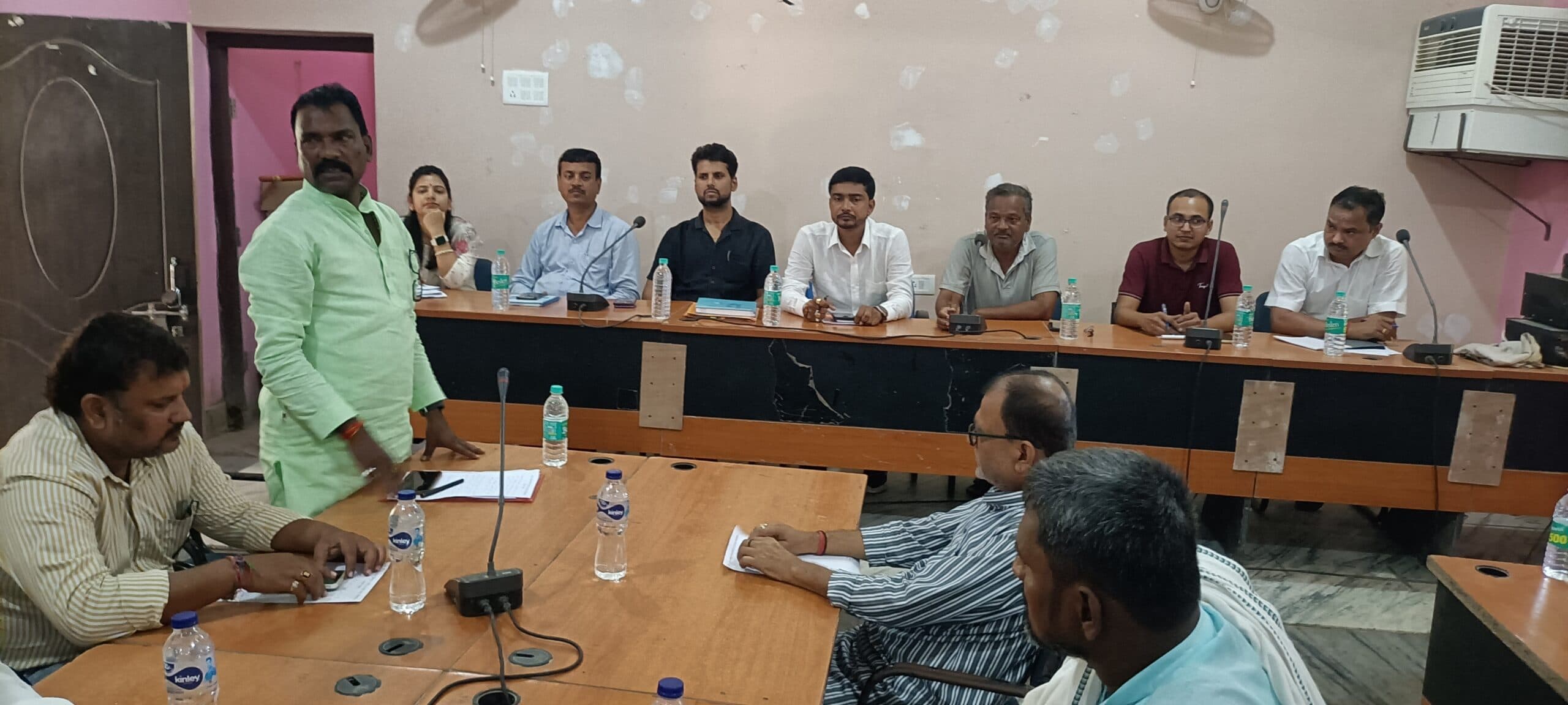 Samastipur News:बीस सूत्री की बैठक में सदस्यों ने खोला समस्याओं का पिटारा