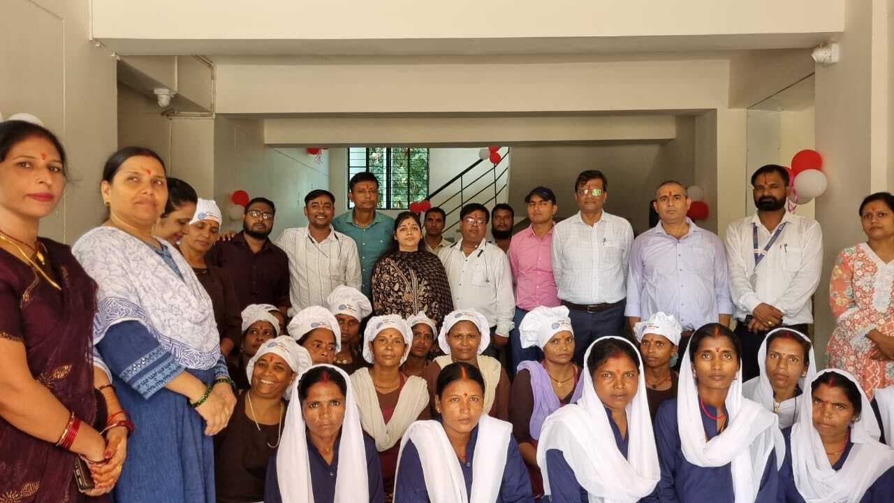 दीदी की रसोई का किया गया शुभारंभ