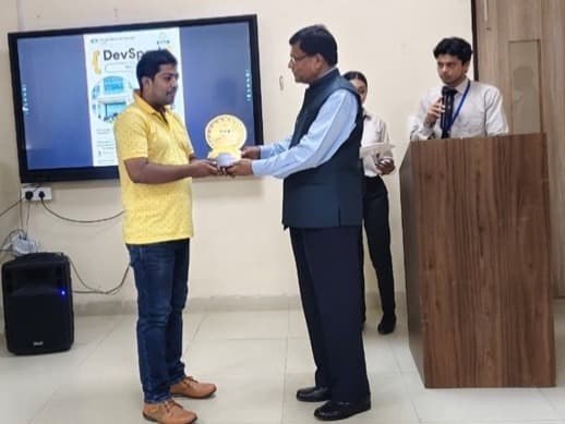 140 विद्यार्थियों ने जाना एआइ के जोखिम व संभावना