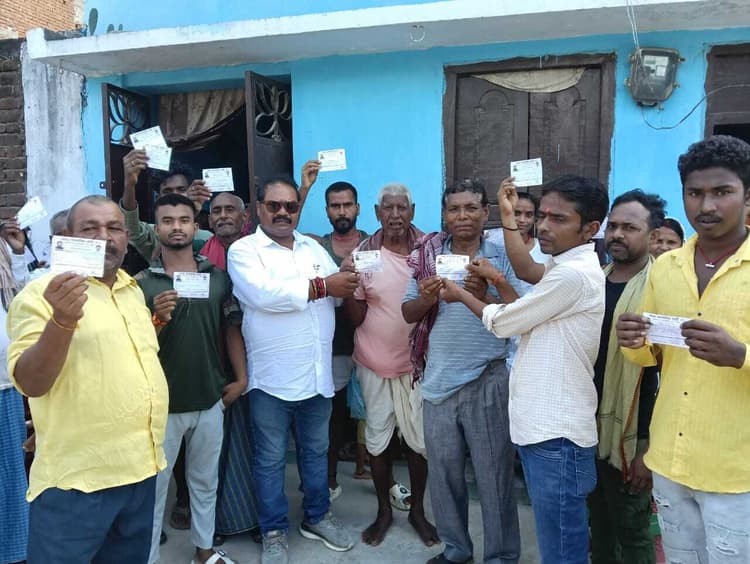 विजयनगर में दर्जनों लोगों ने ली लोजपा आर की सदस्यता