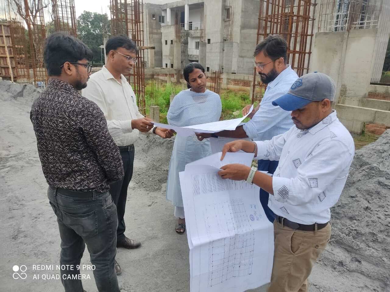 निर्माण कार्य का उपायुक्त ने किया निरीक्षण