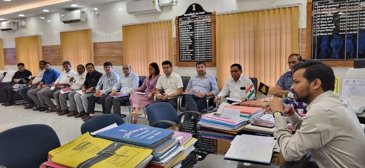 निर्वाचन से संबंधित कार्यों का समय पर हो निष्पादन