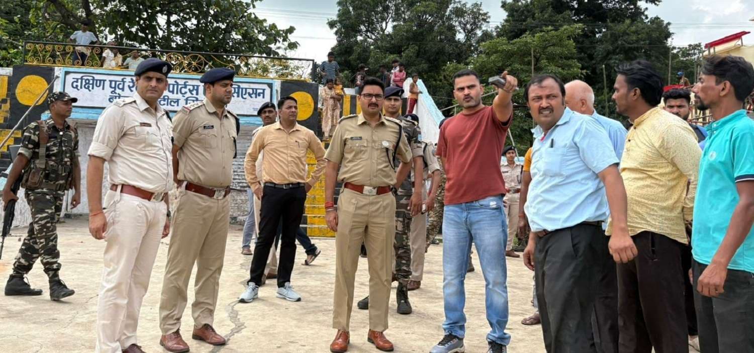 Bokaro News : सौहार्दपूर्ण माहौल में पूजा मनाने को ले पुलिस प्रशासन तैयार : एसपी