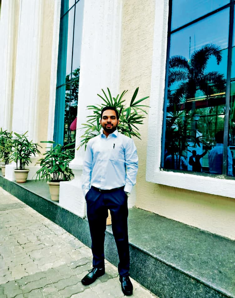 Rourkela News: ओपीएससी में राउरकेला के आकाश सुना को 292वां व राजगांगपुर के श्रीकांत साहनी को 308वां रैंक