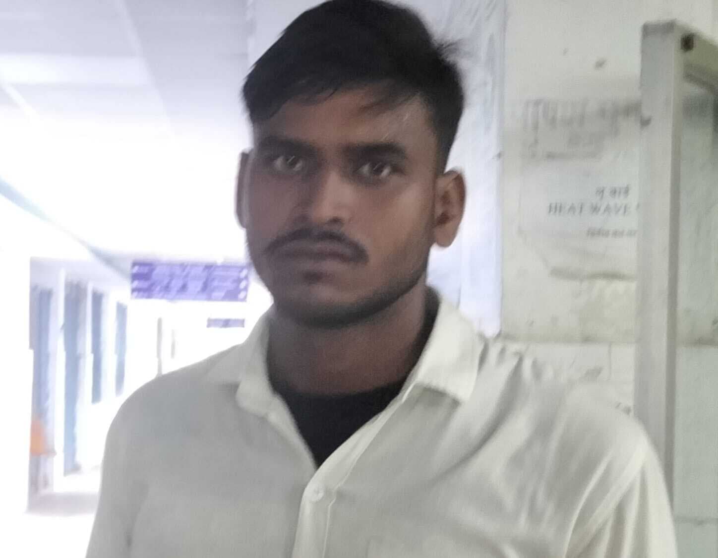 जगजीवन स्टेडियम के पास बेच रहा था हेरोइन, पुलिस ने पकड़ा