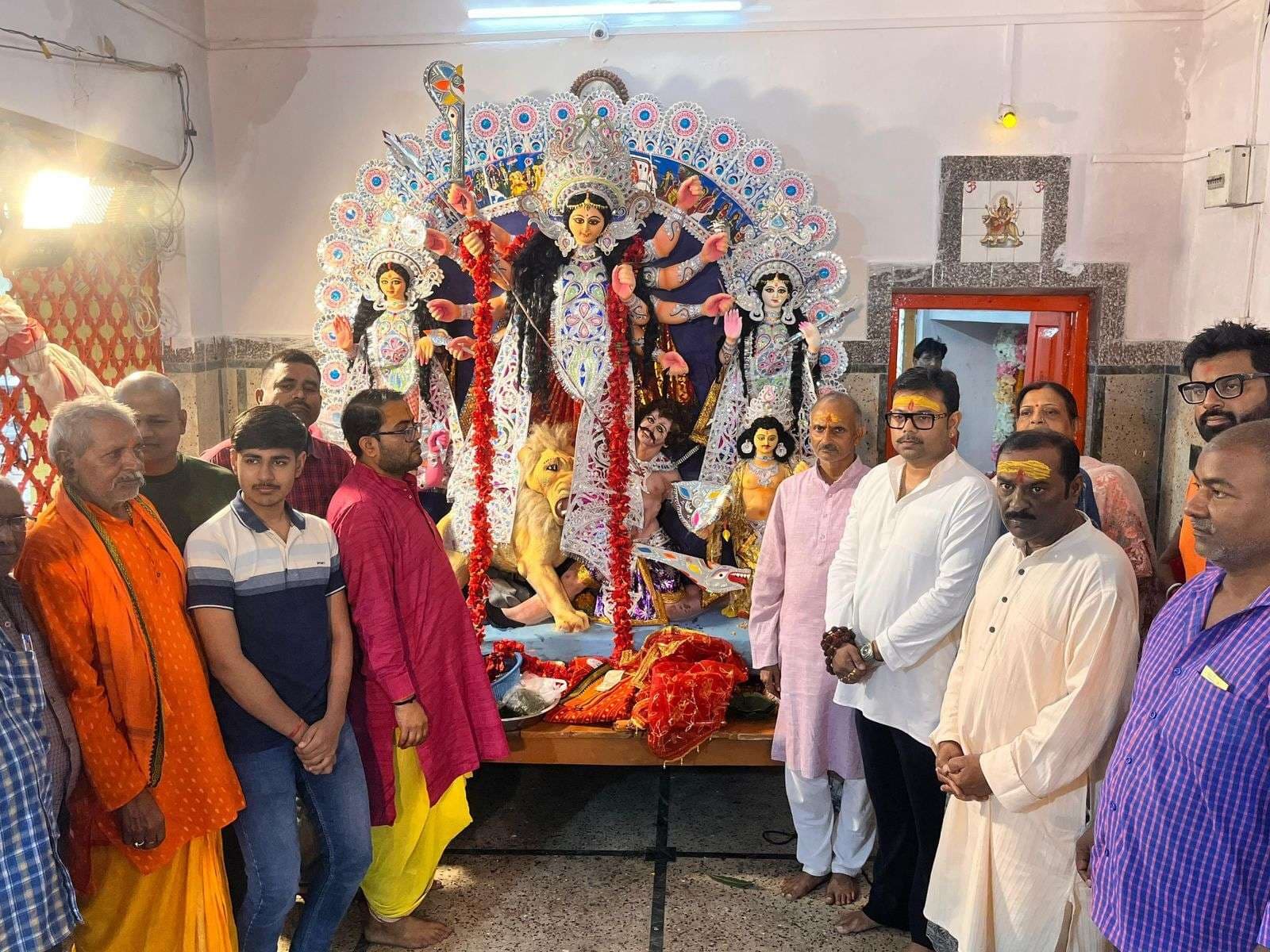 Ranchi News : प्राचीन देवी मां के मंदिर में पूजा-अर्चना