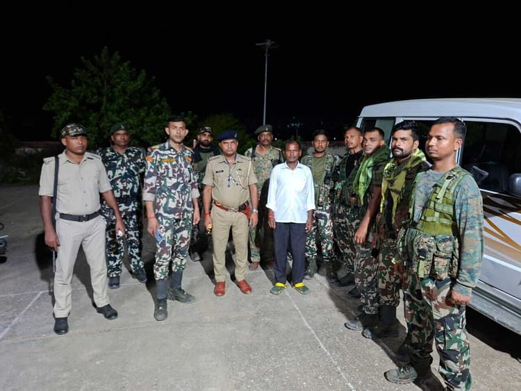 पांच साल से फरार चल रहा था कुख्यात नक्सनी अनिल कोड़ा