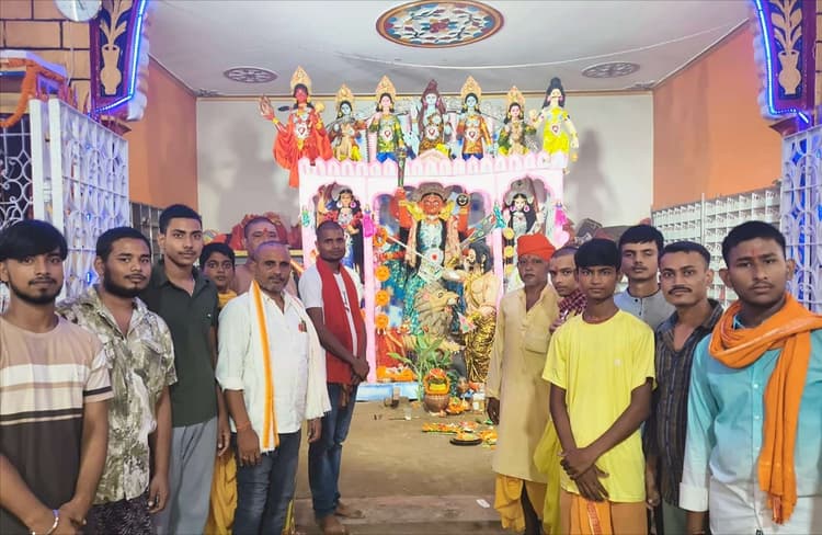 hajipur news. चमरहरा वाली दुर्गा मैया का खुला पट