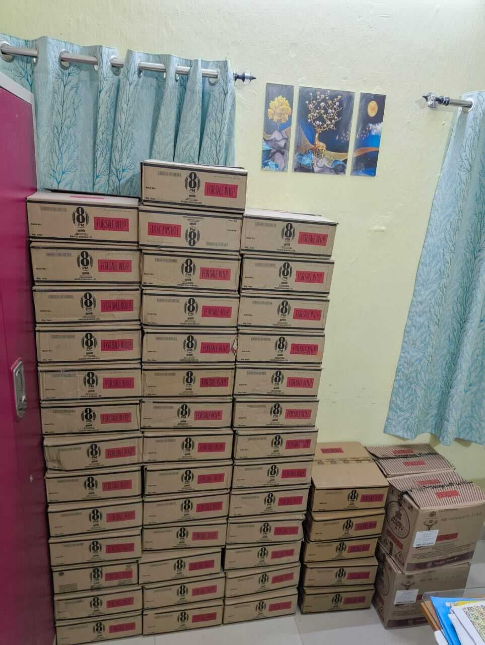 पड़रिया गांव के पास 424 लीटर अंग्रेजी शराब जब्त, स्कॉर्पियो वाहन बरामद