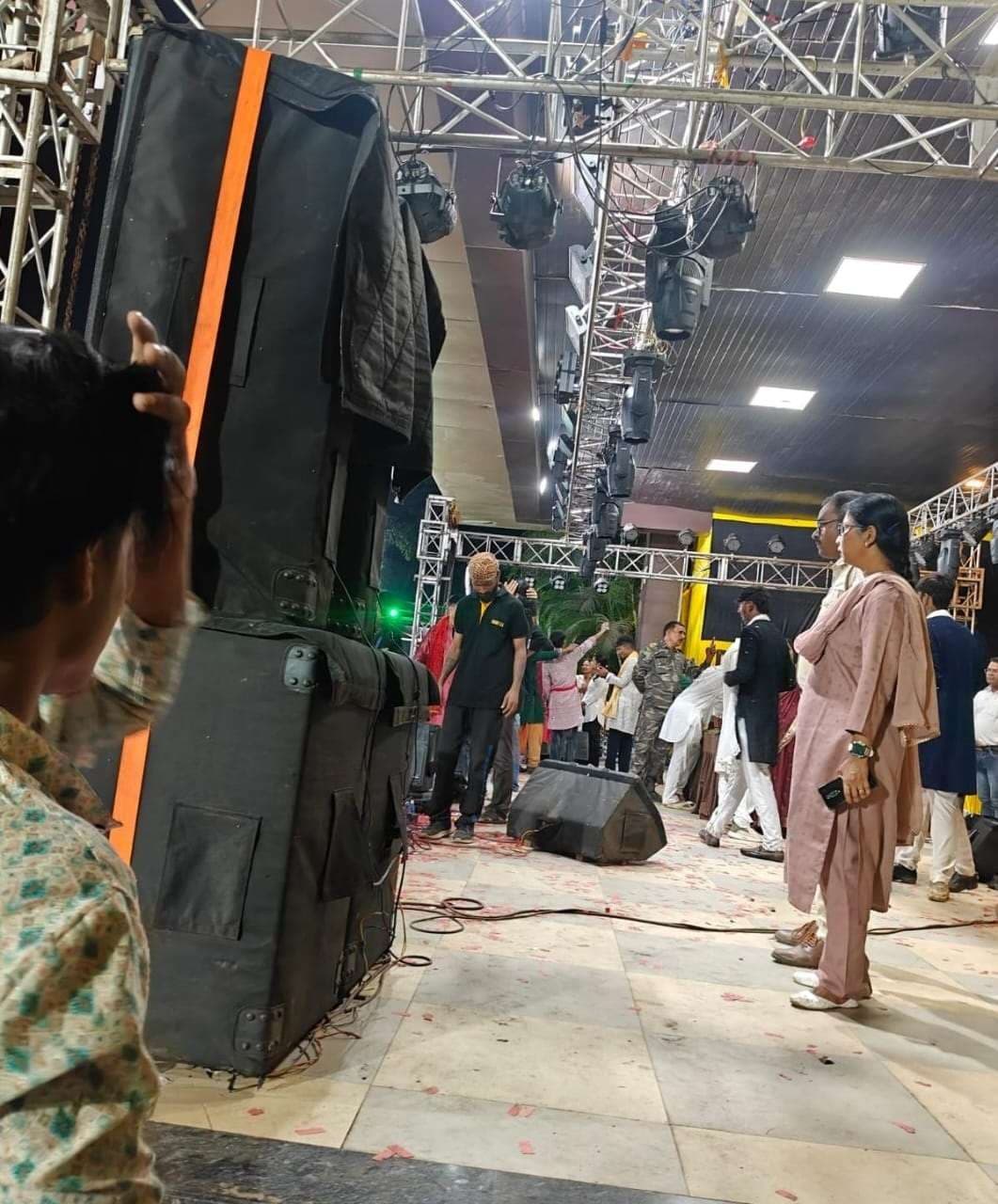 Bokaro News : प्रशासन ने देर रात चल रहे डांडिया को कराया बंद