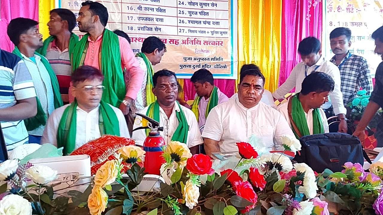 पूजा कमेटी की तैयारियों का विधायक ने लिया जायजा