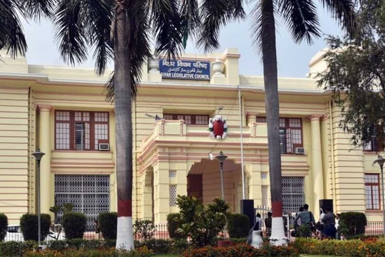 Bihar News: बिहार में MLC की आठ सीटों पर होगा चुनाव, आज से मिलेगा वोटर फार्म