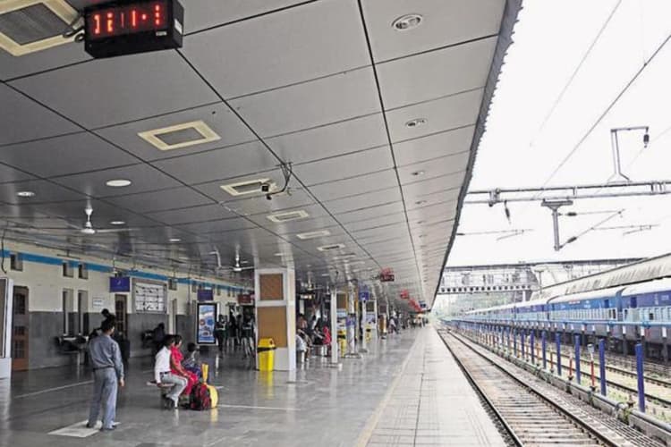 अब बोरिंग नहीं होगा ट्रेन का इंतजार, बिहार के इन स्टेशनों पर हो रही विशेष सुविधा की शुरुआत