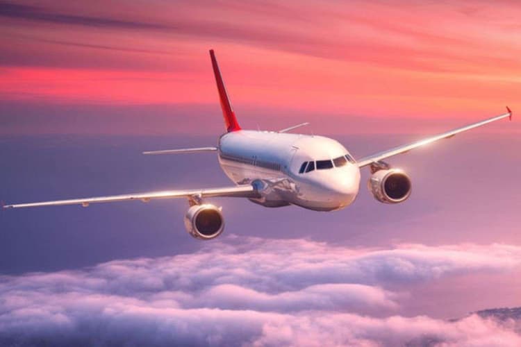 दिवाली-छठ पर्व पर घर आने वालों की बढ़ी परेशानी, आसमान छू रहा फ्लाइट किराया, प्राइस जान चौंक जाएंगे आप