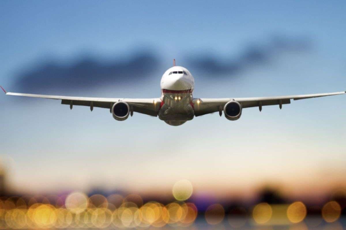 Flight Ticket: рдЫрда рдХреЗ рдмрд╛рдж рд╣рд╡рд╛рдИ рдХрд┐рд░рд╛рдП рдореЗрдВ рдЬрдмрд░рджрд╕реНрдд рдЙрдЫрд╛рд▓, рдЬрд╛рдирд┐рдП рдХрд┐рди рд░реВрдЯреЛрдВ рдкрд░ рдорд╣рдВрдЧреЗ рд╣реБрдП рдЯрд┐рдХрдЯ
