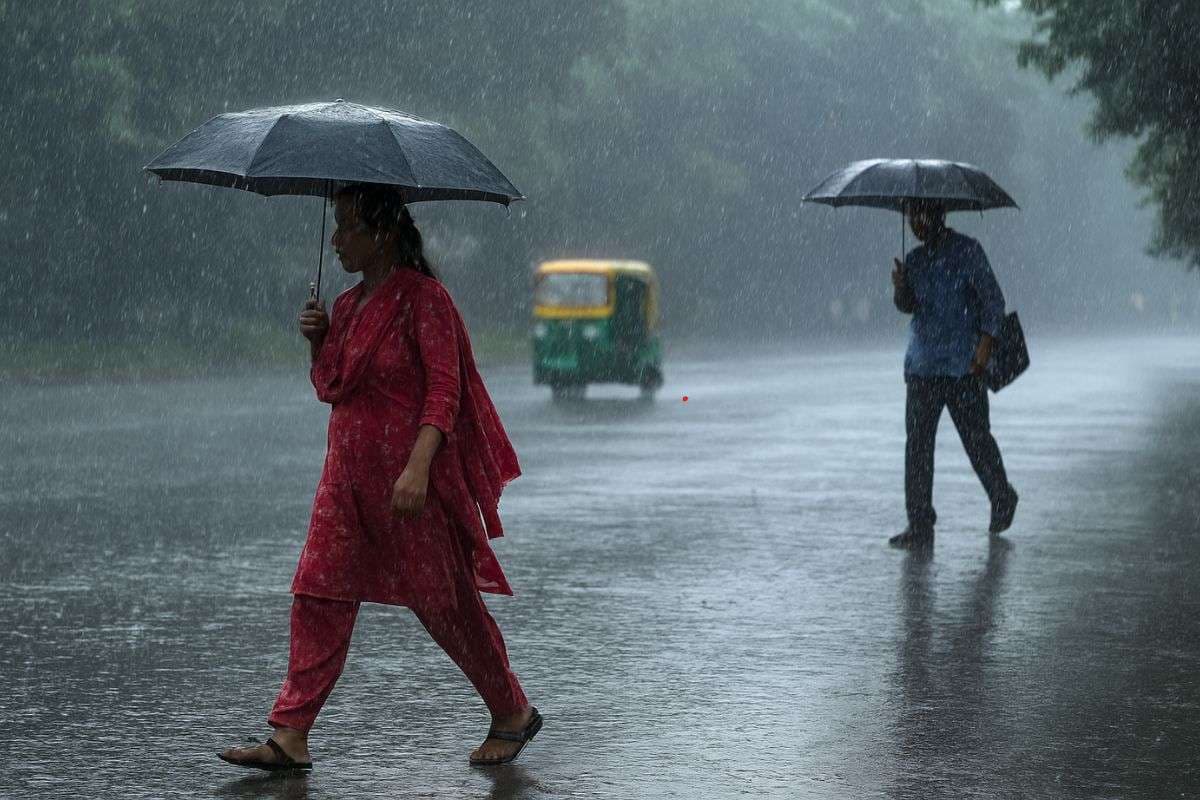 मोंथा की वजह से झारखंड के इन इलाकों में आज फिर होगी बारिश, इस दिन से बढ़ेगी ठंड