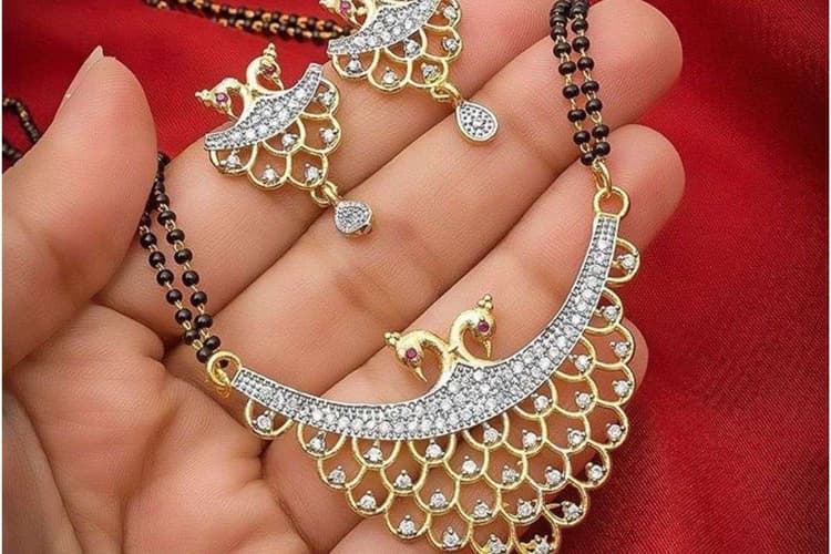 Karwa Chauth Mangalsutra Design: करवा चौथ पर पहनें सेलिब्रिटी वेडिंग से इंस्पायर्ड लेटेस्ट मंगलसूत्र डिजाइन