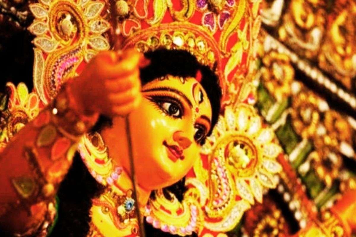 Misbehave With Daughter In Law of Babulal Marandi in Hazaribagh Durga Puja Visarjan Julus Misbehave With Daughter In Law of Babulal Marandi in Hazaribagh Durga Puja Visarjan Julus