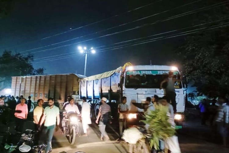 रोटी के लिए निकला था नवाब, परिजनों को मिली जनाजा उठने की खबर, पलामू में दुकानदार की चाकू से हत्या