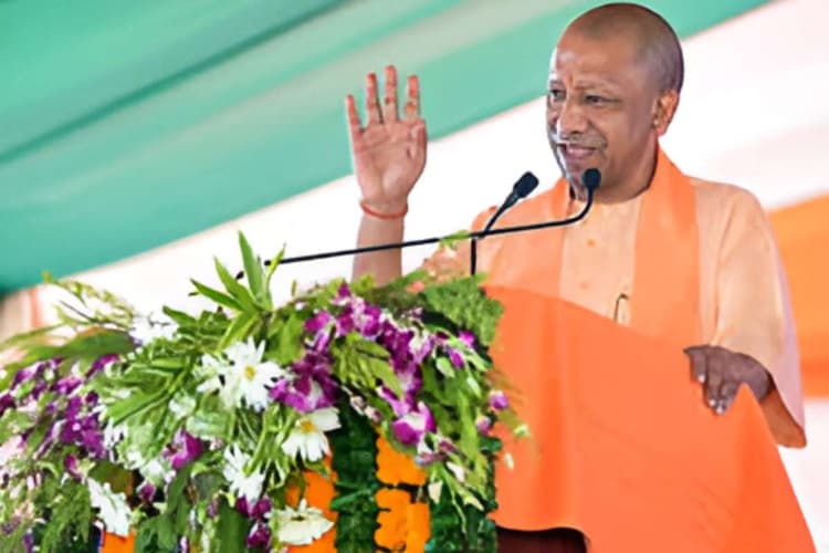 Yogi Government: महिलाओं को मिलेगी महंगाई से राहत, दीपावली पर योगी सरकार का तोहफा