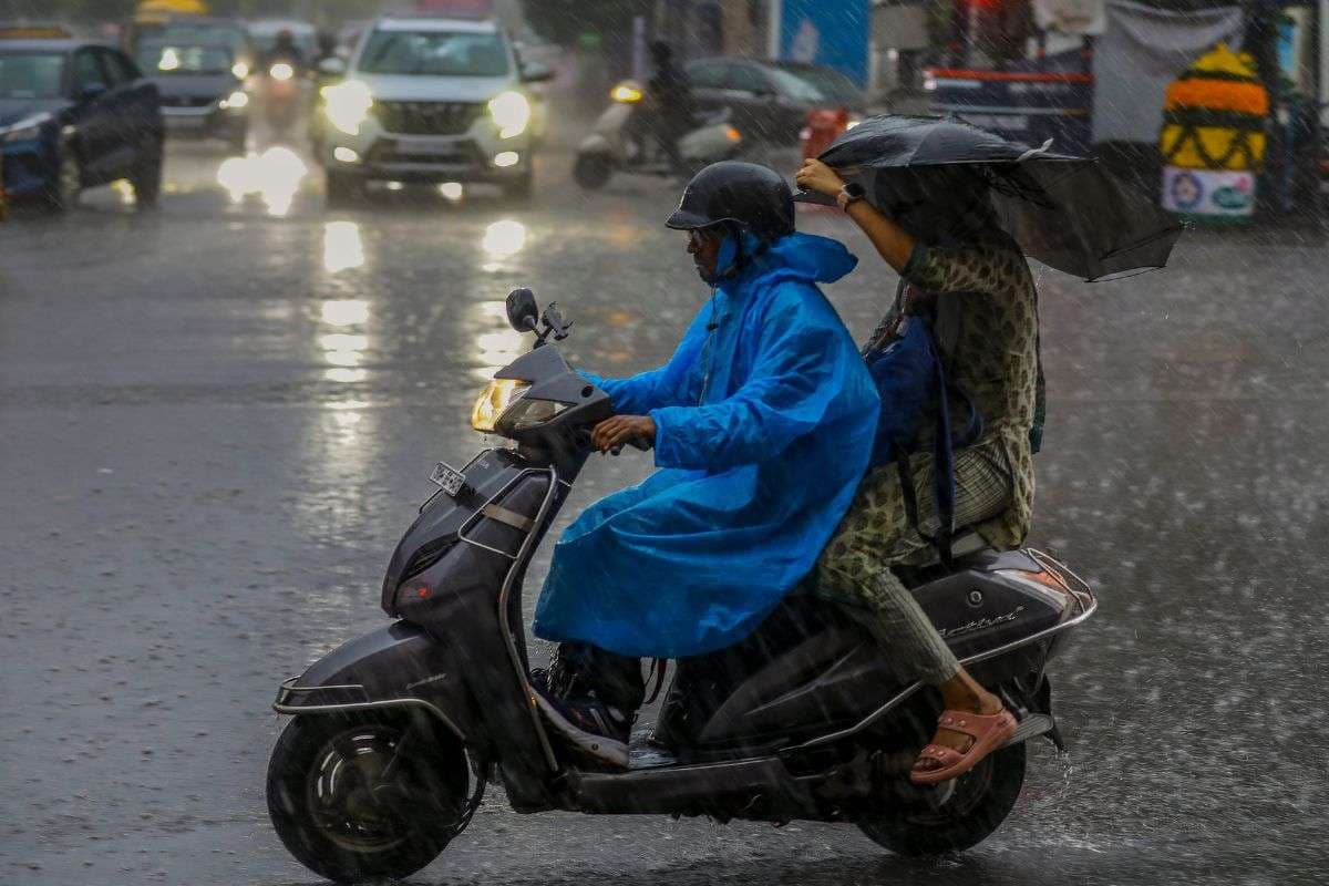 Cyclone Shakti Tracker: गंभीर चक्रवाती तूफान में तब्दील हुआ Cyclone ‘शक्ति’, भारी से बहुत भारी बारिश की संभावना