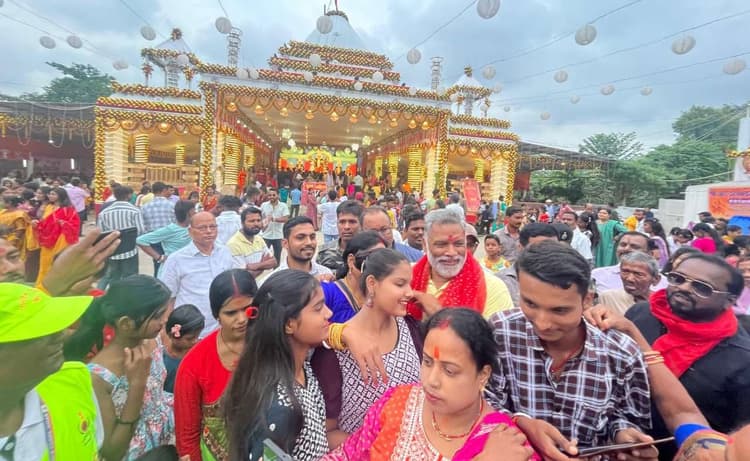 अपने भीतर के अहंकार व लालच रूपी रावणों का करें दहन : सांसद