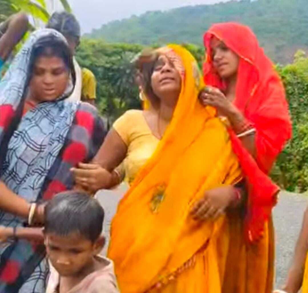 रक्शी स्थान के पास ट्रेन से कटकर मजदूर की मौत