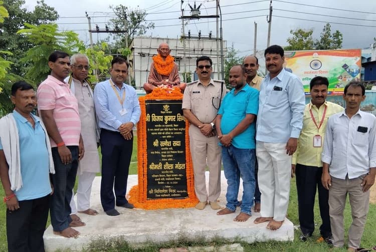 गांधी जी ने सत्य और अहिंसा के मार्ग से देश की दिलायी अजादी