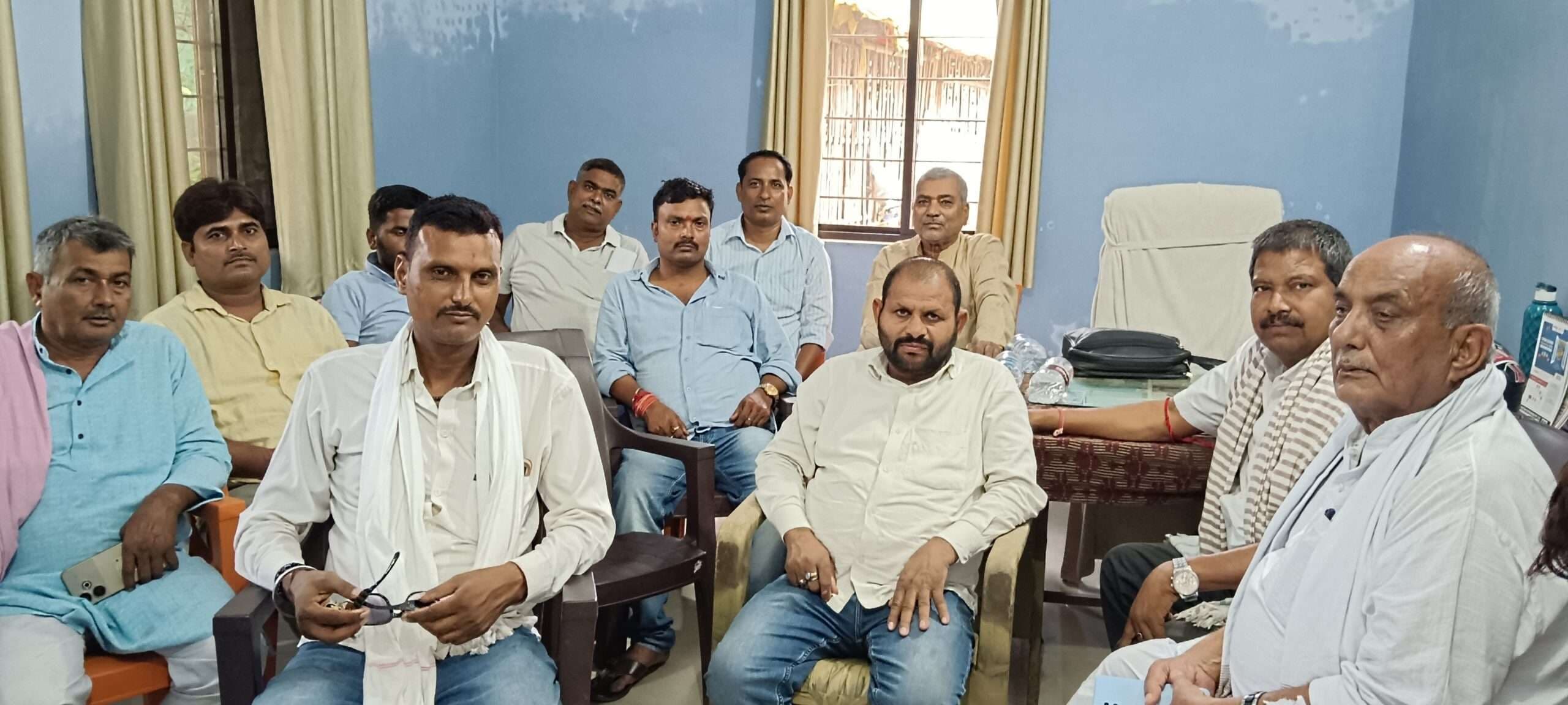 hajipur news. सरकार से पैक्सों का ब्याज माफ करने की मांग