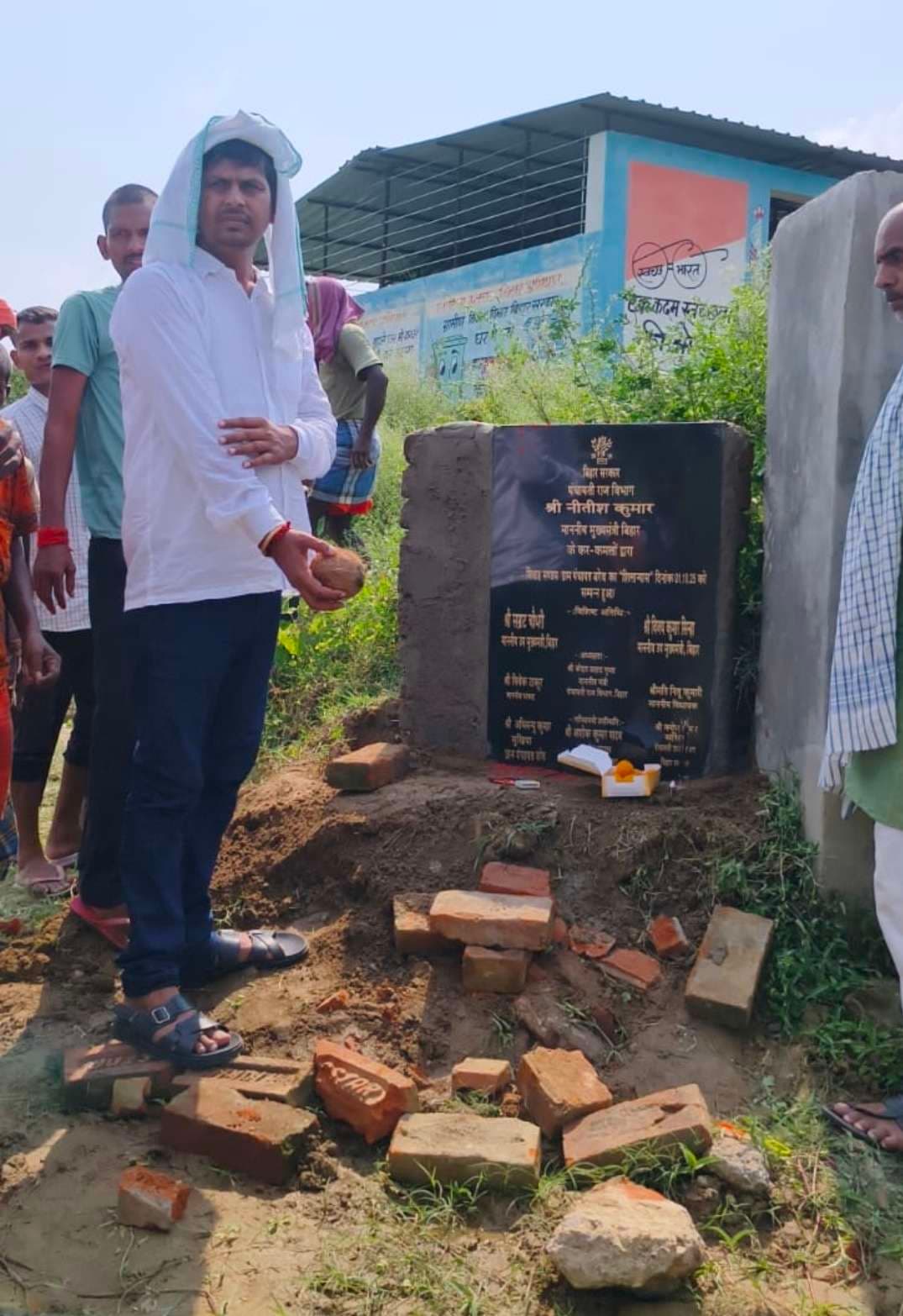 दो पंचायतों में कन्या विवाह मंडप का शिलान्यास