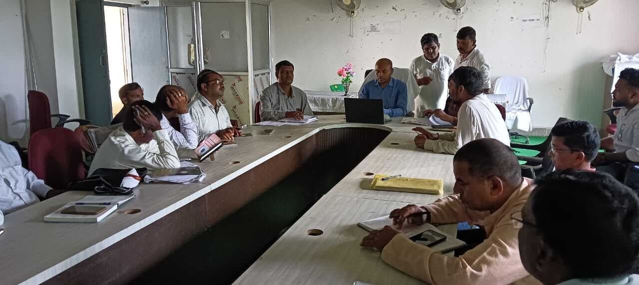 अबुआ आवास योजना में लायें तेजी : बीडीओ