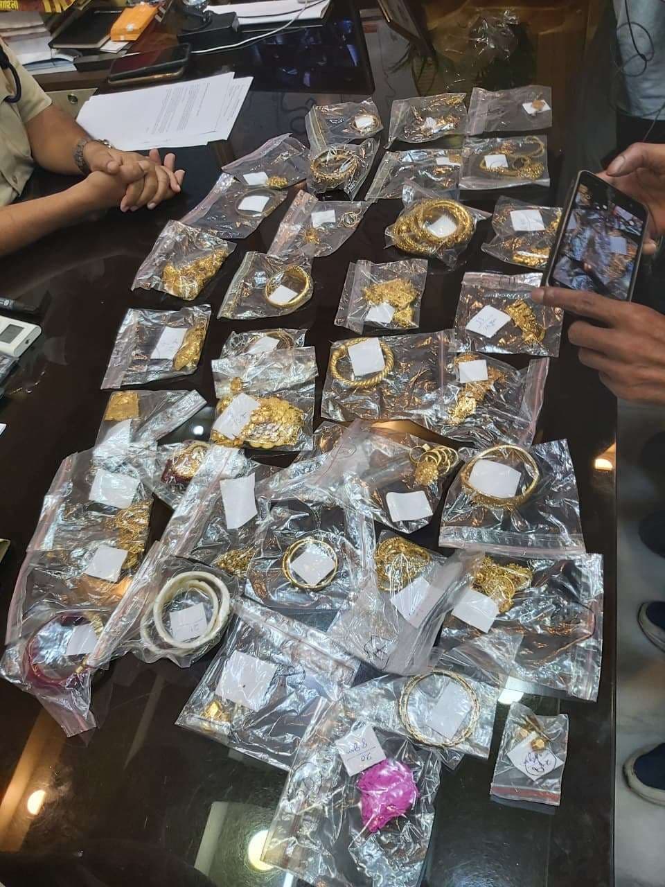 करोड़ों की आभूषण चोरी का बहरामपुर थाना पुलिस ने किया पर्दाफाश