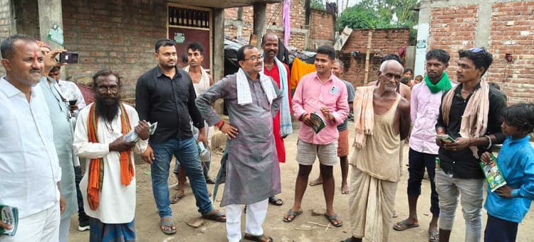 Samastipur News:जनसंपर्क कर ग्रामीणों को दी योजनाओं की जानकारी